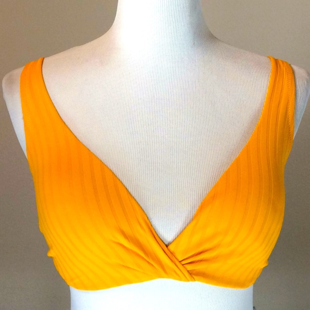 Ribbed Bikini Top